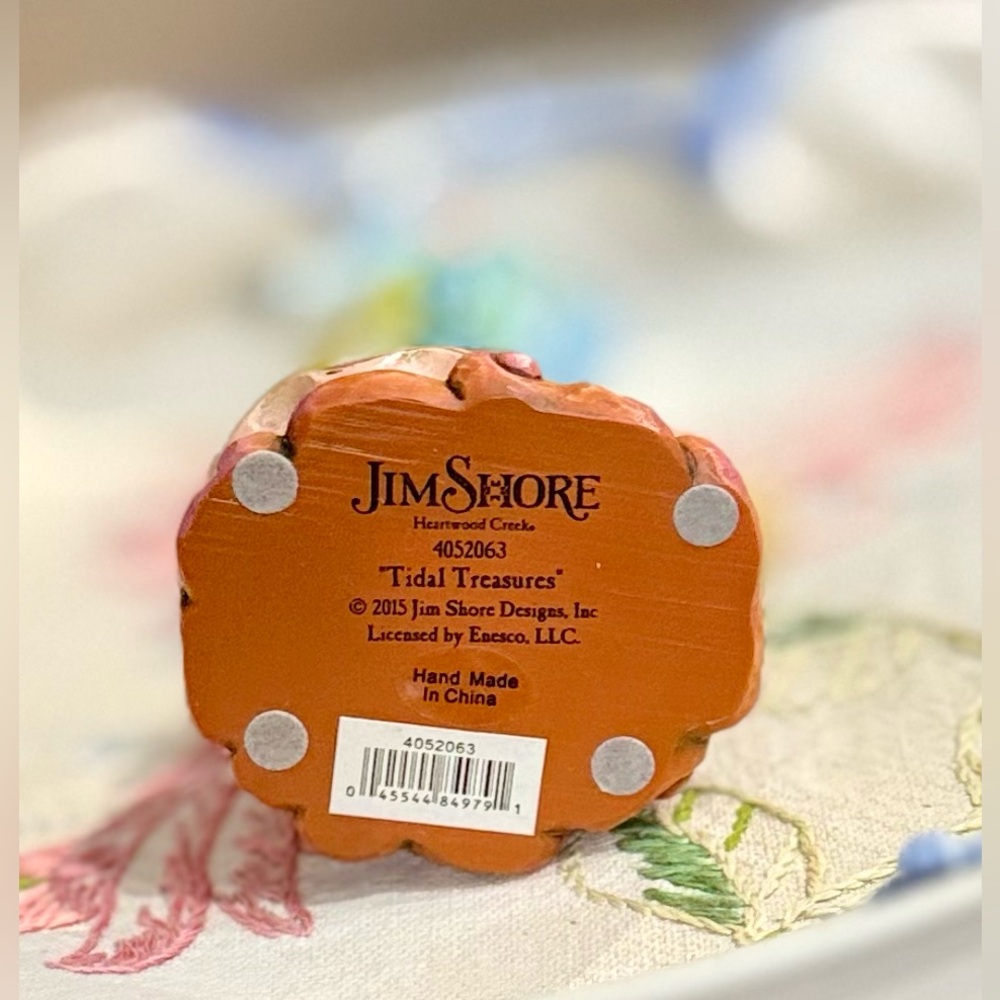 Enesco Jim Shore Heartwood Creek Seahorse Park with Shells Stone Resin Figurine! - Picture 7 of 7